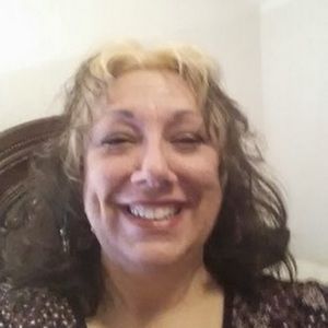 Meet your Posher, Deborah